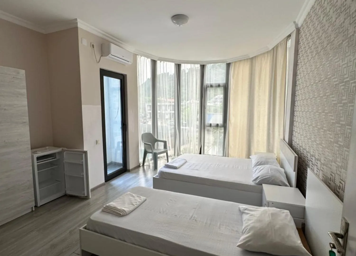 Minervaside Hotel Gonio