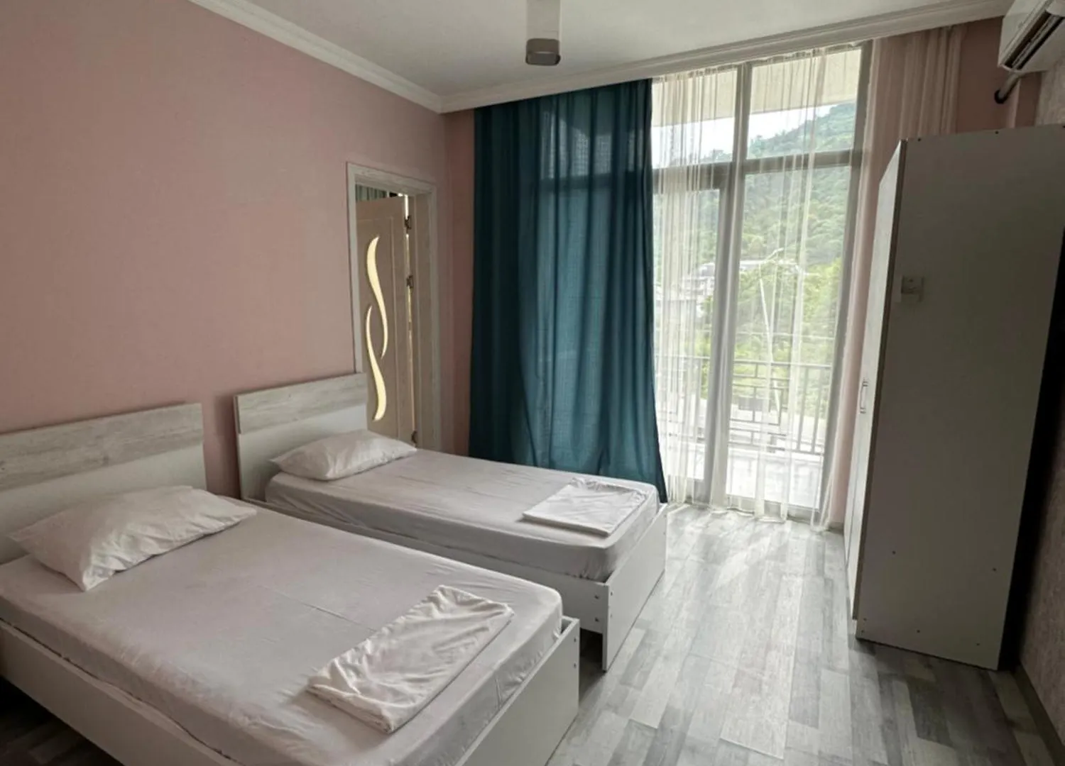 Minervaside Hotel Gonio 0*,