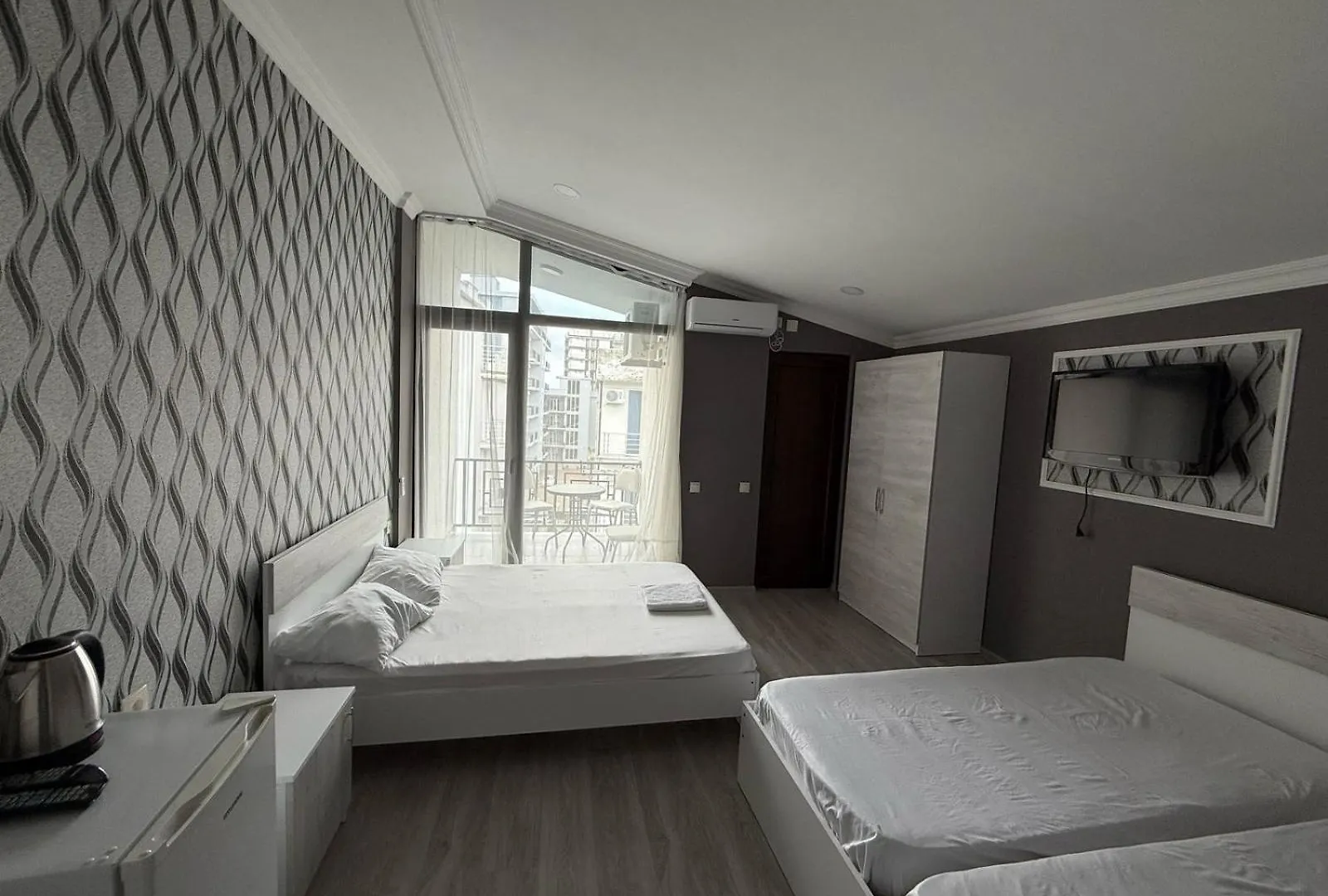 Minervaside Hotel Gonio
